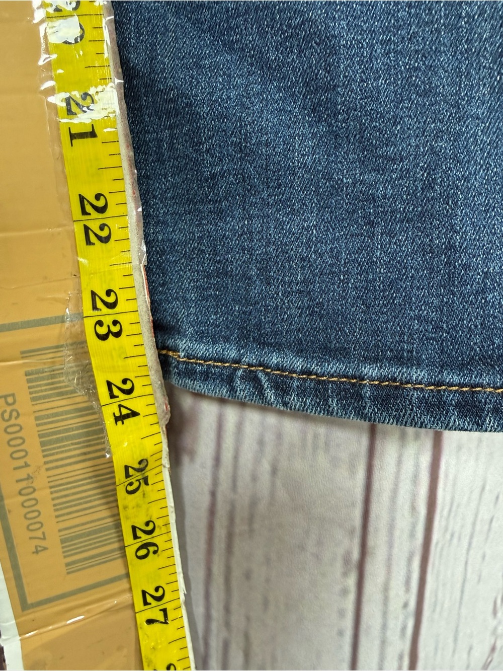 Levis 724 Women’s Jeans high rise straight cropped size 30 - Picture 7 of 7